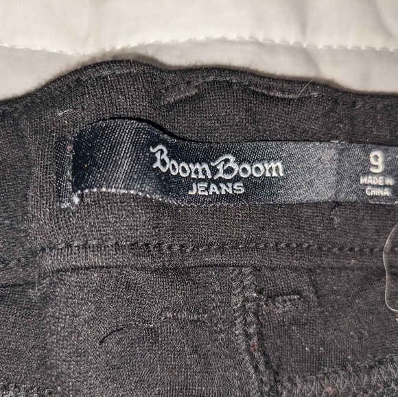 Pants with pegs on the side - Picture 2 of 6